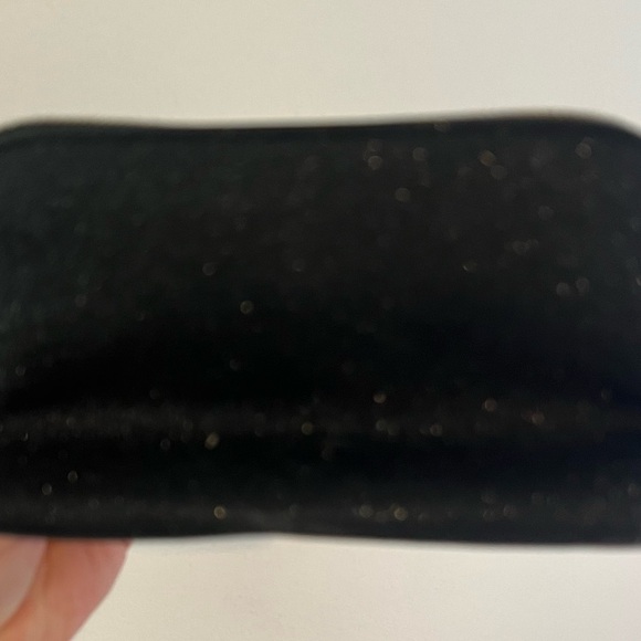 Kate Spade Lola Glitter Black Small Dome Gold Zip Cosmetic Toiletry Case Bag - Picture 6 of 9